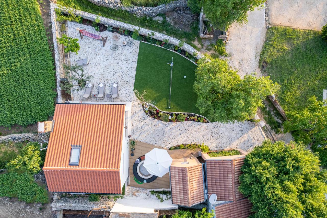 Holiday Home - Villa Thorak Anic Luaran gambar