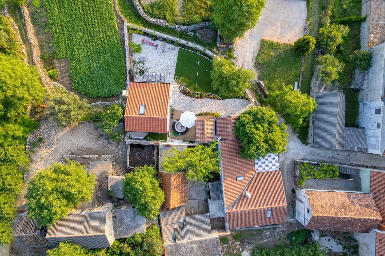 Holiday Home - Villa Thorak Anic Luaran gambar