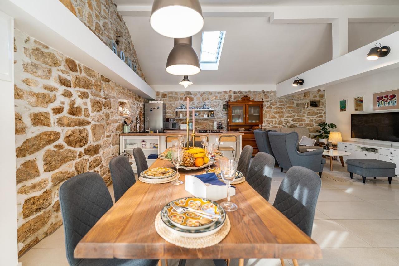 Holiday Home - Villa Thorak Anic Luaran gambar